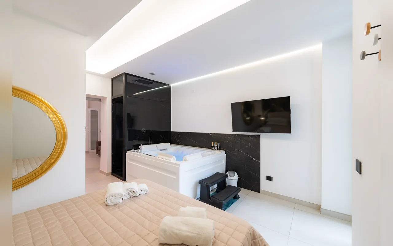 Camera con bagno privato — Tortugas B&B, Giarre (Sicilia) (foto 23)