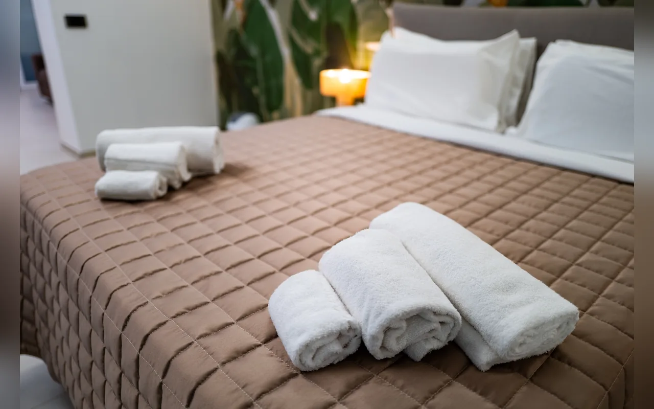 Camera con bagno privato — Tortugas B&B, Giarre (Sicilia) (foto 30)