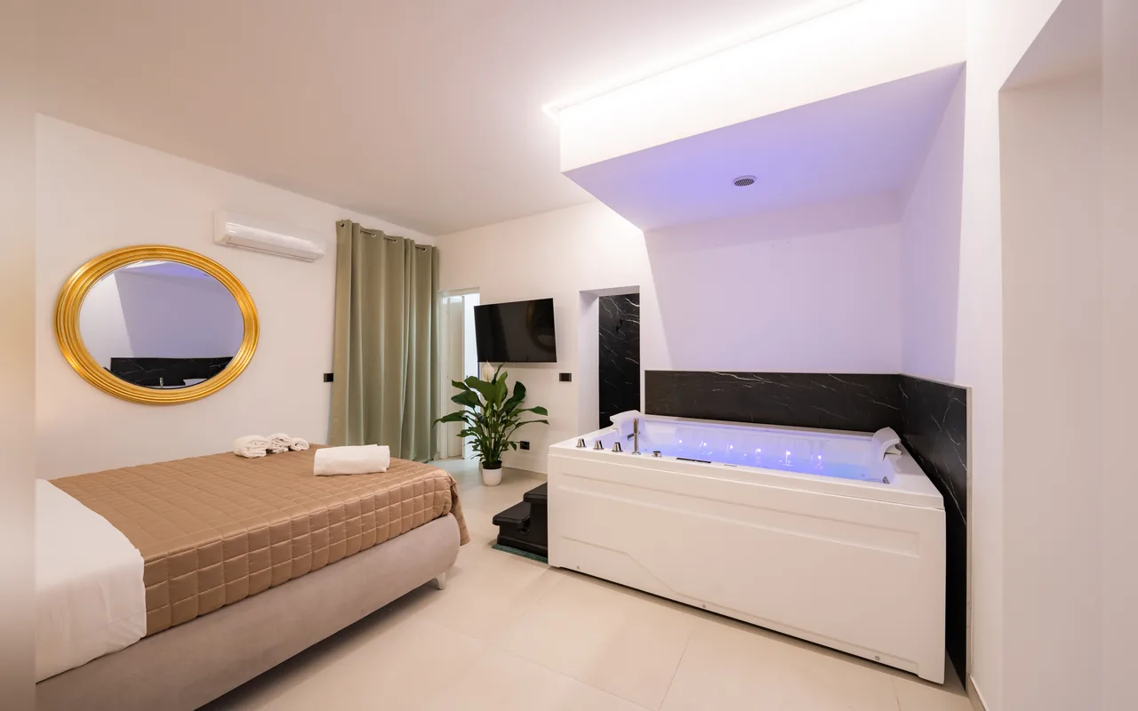 Camera con bagno privato — Tortugas B&B, Giarre (Sicilia) (foto 37)