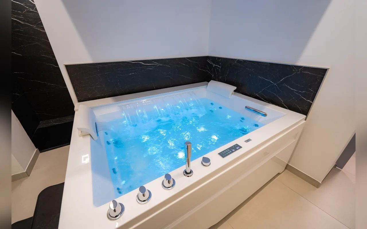 Camera con bagno privato — Tortugas B&B, Giarre (Sicilia) (foto 39)