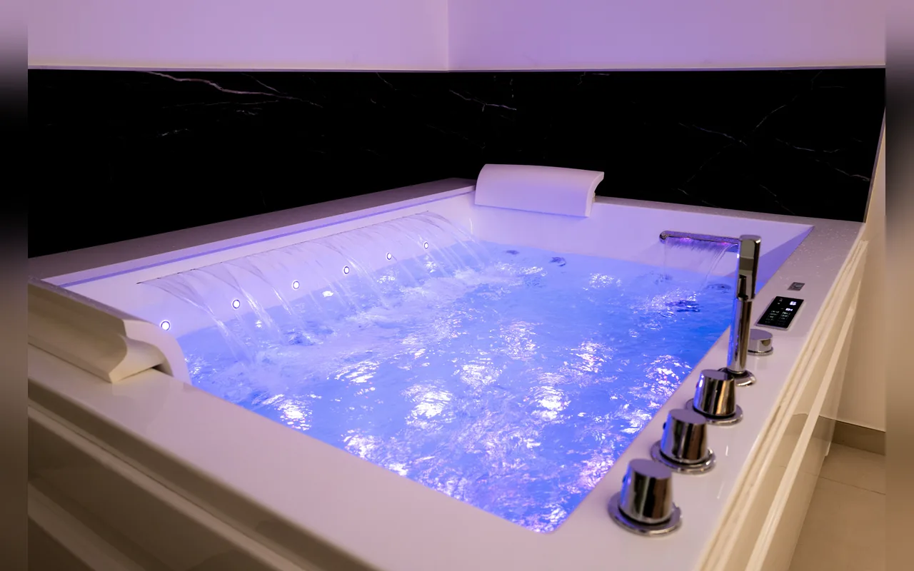 Camera con bagno privato — Tortugas B&B, Giarre (Sicilia) (foto 45)